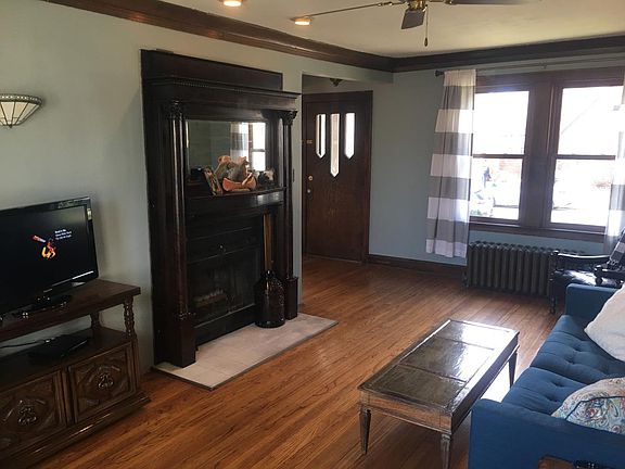4th image of 10725 S Artesian Ave