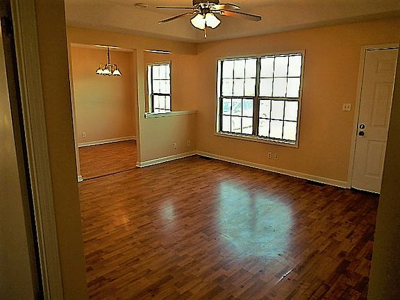 2nd image of 566 Lorie Ln