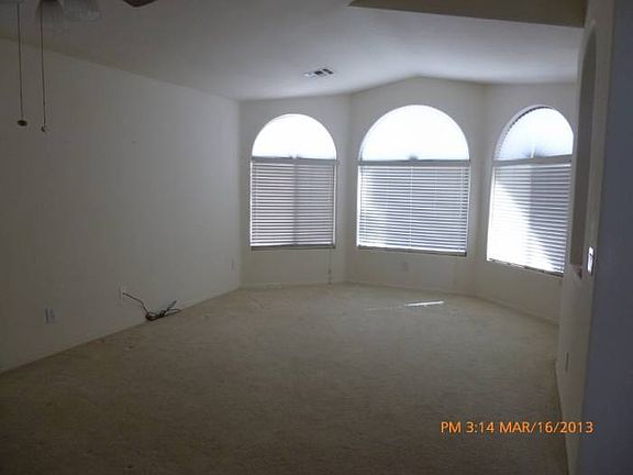 Family/formal dining area