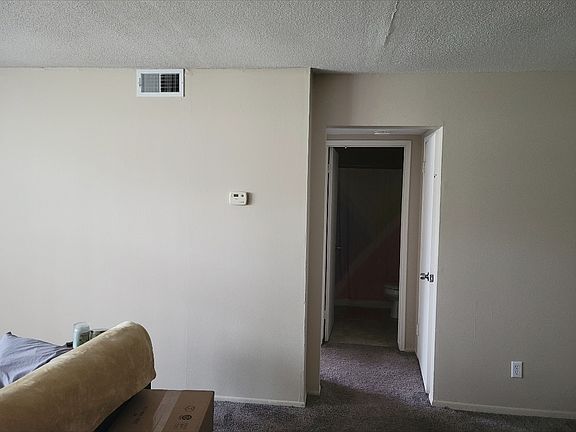 5th image of 2276 Knob Hill Dr #1