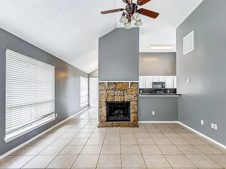 8410 Fawn Wind Ct — Photo 8