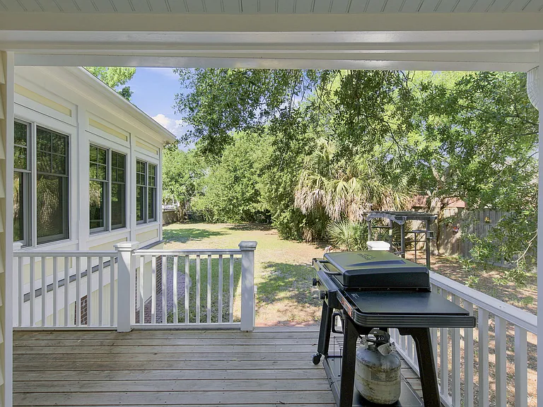 2424 Middle St — Photo 55