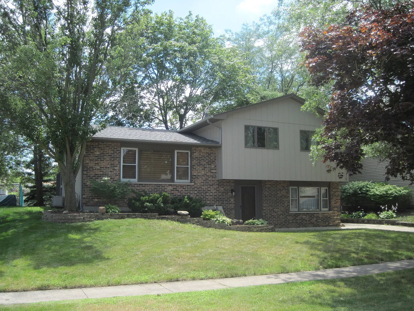 7745 166th Pl photo 1