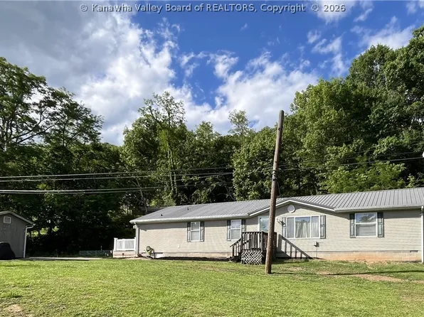 8565 Charleston Rd, Point Pleasant, WV 25550