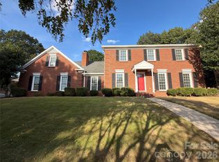 201 Wainsley Pl, Matthews, NC 28105