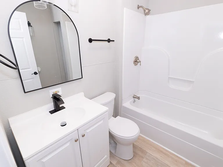 405 Beverly Dr — Photo 5