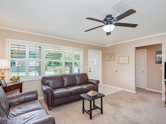 3rd image of 4955 Cocoanut Dr