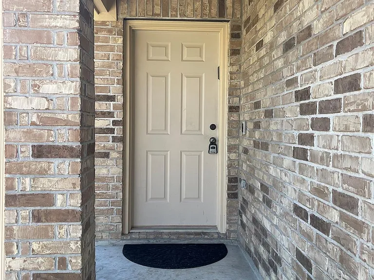 14024 Buckskin Dr — Photo 3