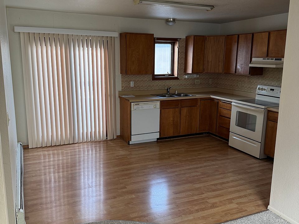 2nd image of 1424 25th Ave APT 4