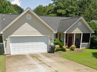 9 Landing Ln, Simpsonville, SC 29681
