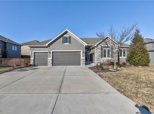 8328 Shady Bend Rd, Lenexa, KS 66227