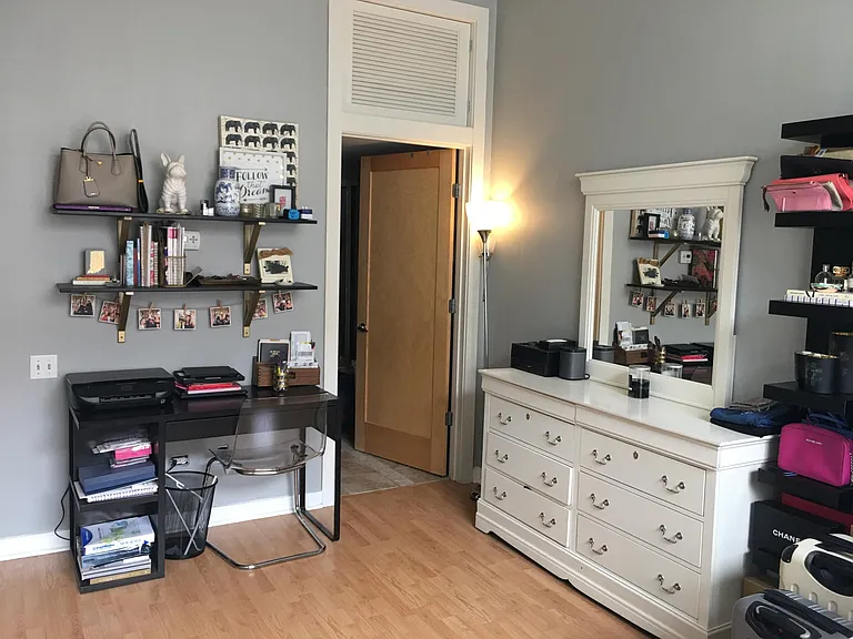 939 W Madison St #404 — Photo 3
