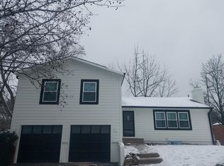 8702 W 90th Ter, Overland Park, KS 66212