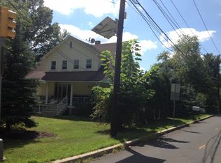 1 Woodlawn Ave, Bridgewater, NJ 08807