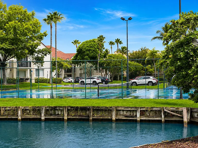 2721 Ocean Club Blvd #304 — Photo 9