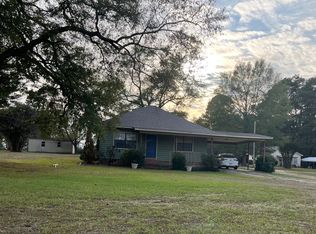 2717 Highway 278 E, Hope, AR 71801