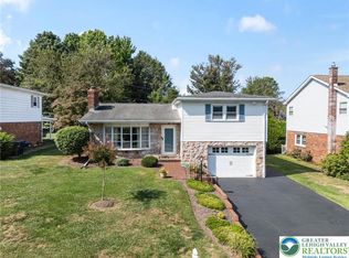 1230 N Arch St, Allentown, PA 18104