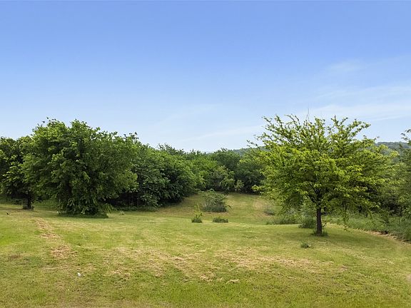 3rd image of 1207 Tulip Ct