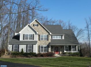 119 Cooper Hawk Dr, Coatesville, PA 19320