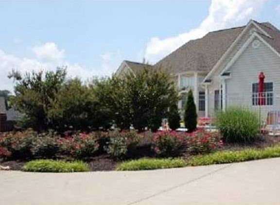 2nd image of 284 Willow Creek Cv NE