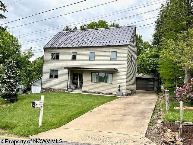1st image of 1220 Lions Ave
