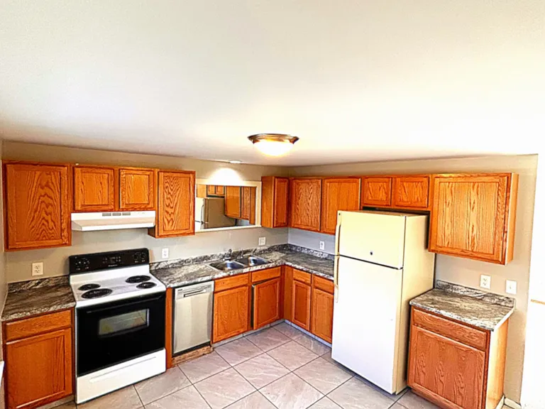 6 Bryana Way — Photo 1