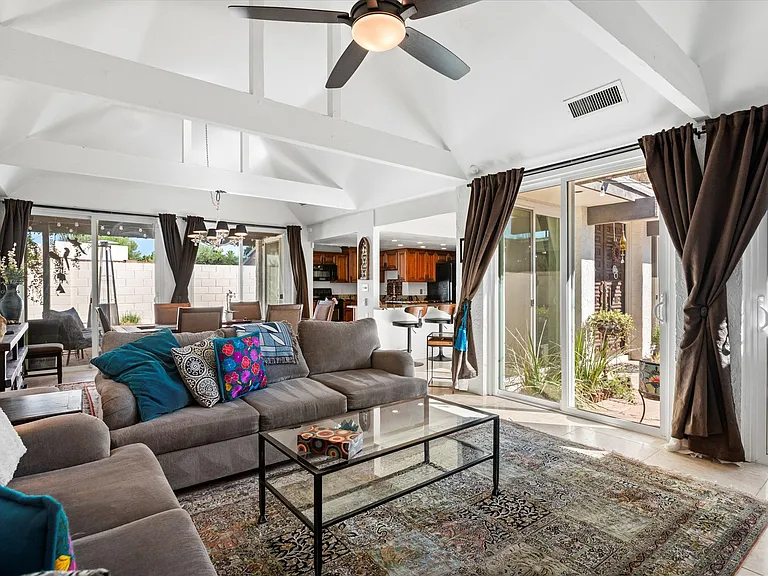 7005 N Barbados Pl — Photo 10