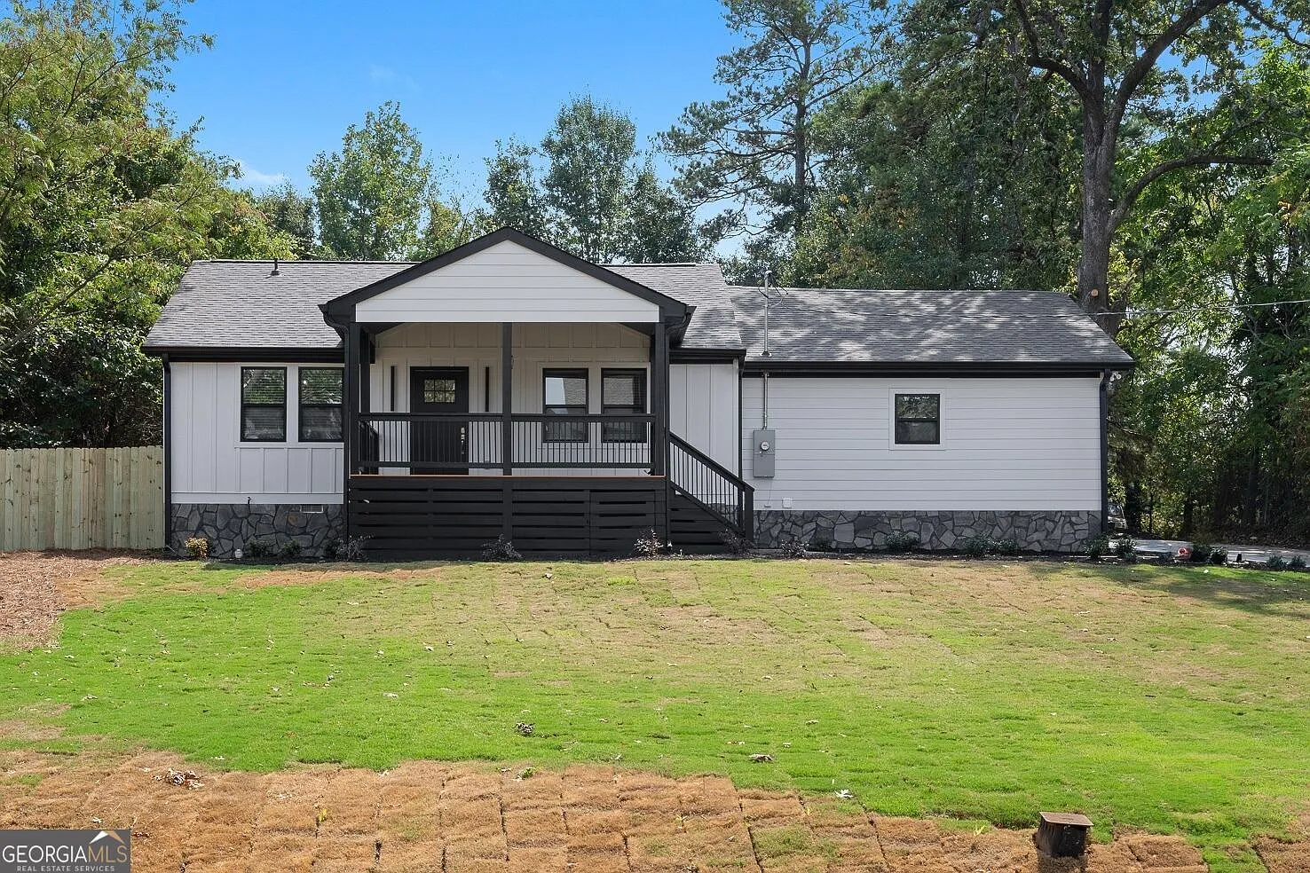3 bed, 3.5 bath, 1675 sqft, $5,700 — Photo 1