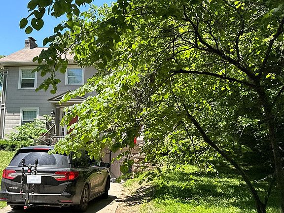 2nd image of 4920 Troostwood Rd