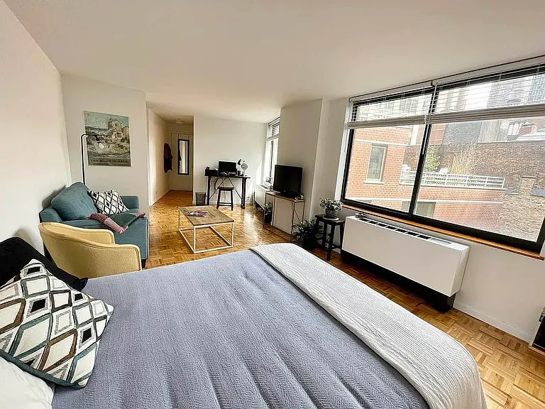 295 Greenwich St #8M — Photo 3