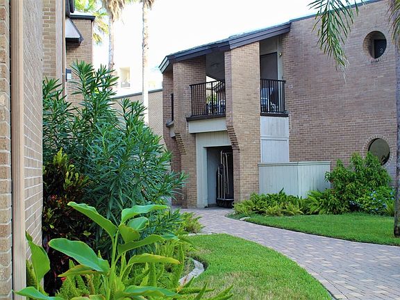 2nd image of 1010 Padre Blvd #103