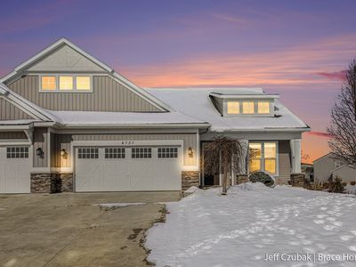 6737 Windsor Ridge Ct NE Unit 8, Rockford, MI, 49341