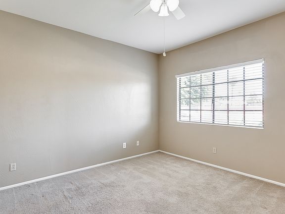 4th image of 930 N Mesa Dr Unit 1001