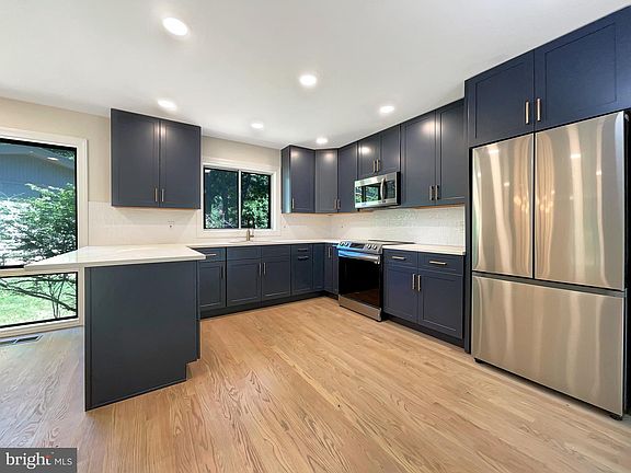 2nd image of 8805 Aunt Lilly Ln