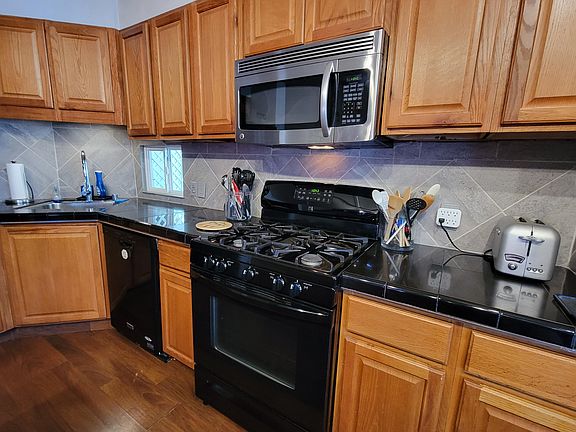 4th image of 501 Jade Ln