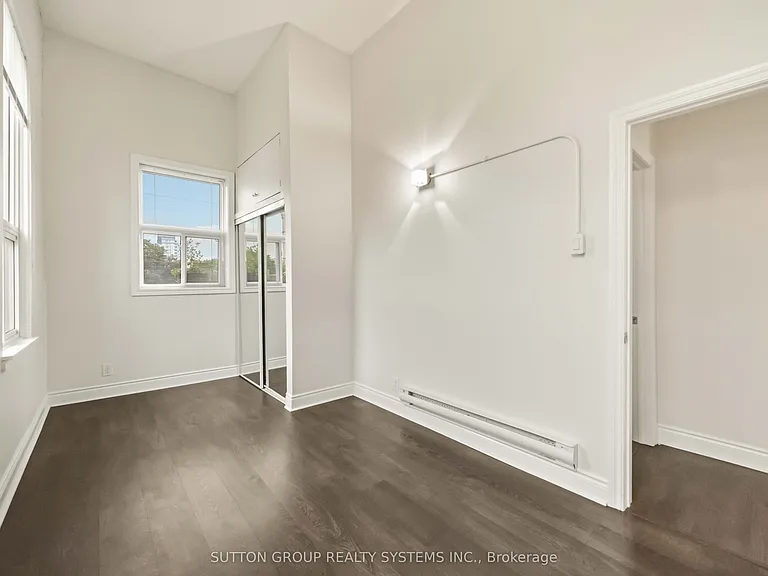 482 Queen St W #303 — Photo 10