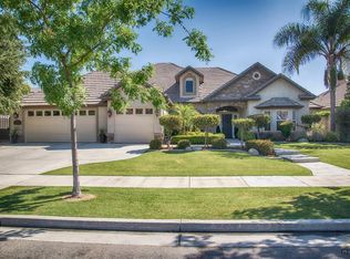 10318 Ashbourne Dr, Bakersfield, CA 93312