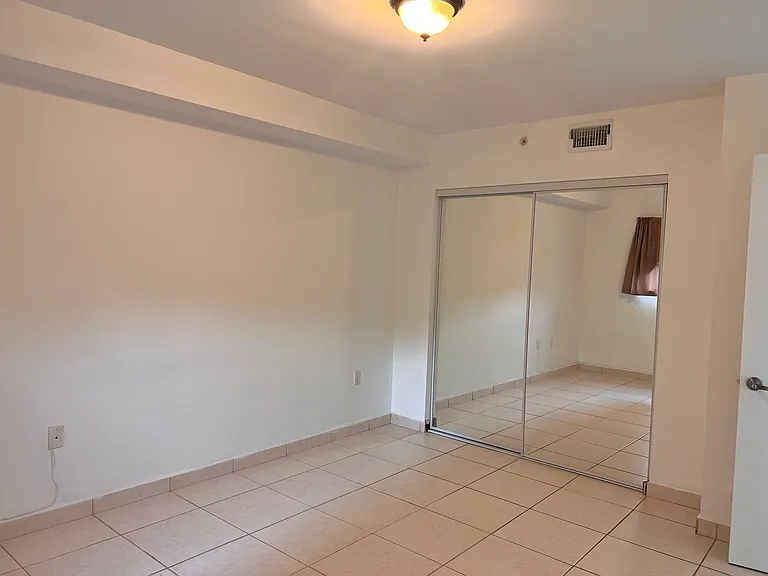 2740 SW 28th Ter #206 — Photo 9