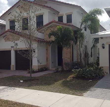 2nd image of 10434 NW 70 Ln
