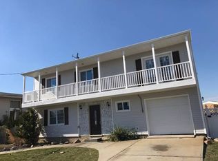 3397 E Pine Ave, Des Moines, IA 50320