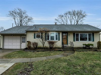 27 Castle Ct, Amherst, NY, 14226