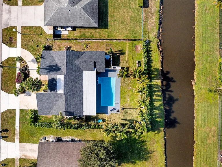 11647 Anhinga Dr — Photo 45