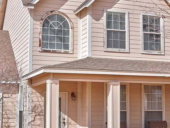 2nd image of 2109 W Mosley Loop