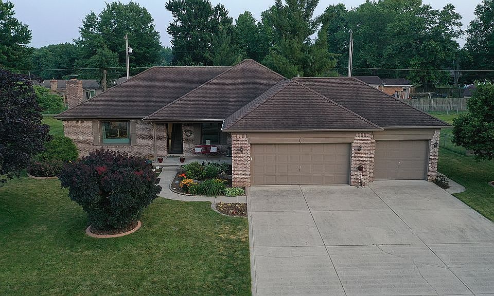 1st image of 1375 Renee Dr