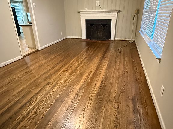 3rd image of 6955 Wright Rd