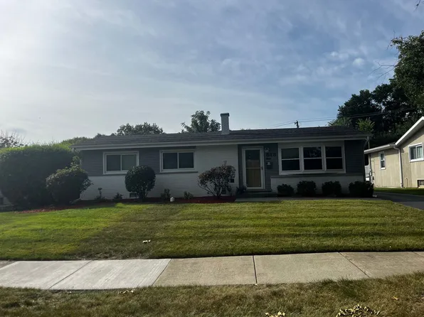 513 E Highland Ave, Mount Prospect, IL 60056