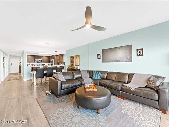 3rd image of 1825 Riverside Dr S #309