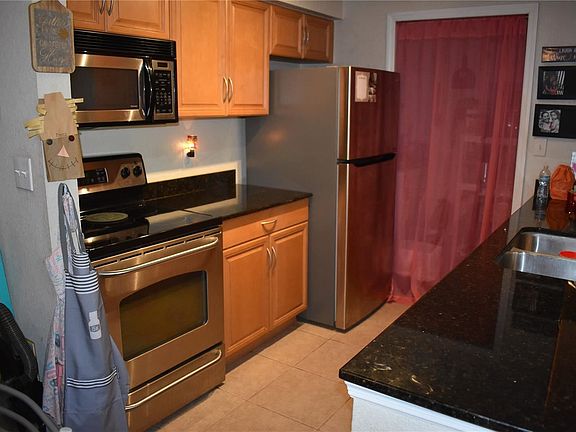 2nd image of 3313 Haviland Ct APT 204