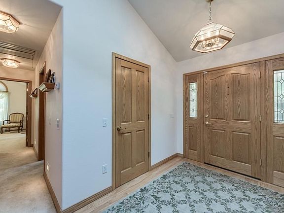 4th image of 4160 Happy Hollow Ln