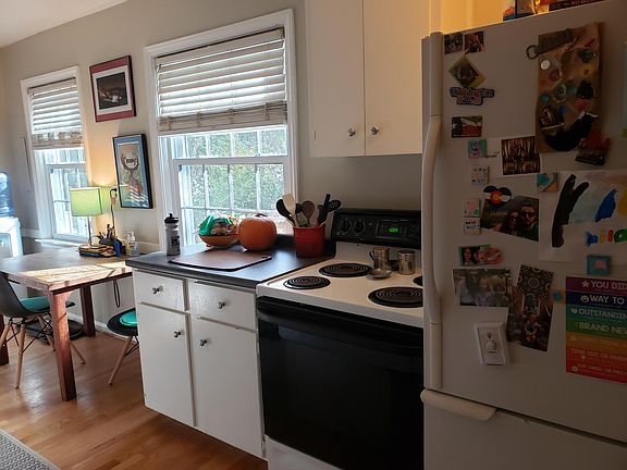 5th image of 4417 Stonewall Ave